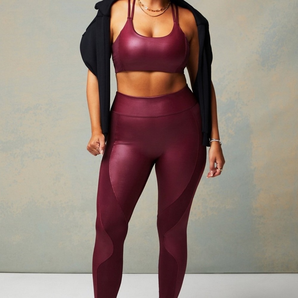 Fabletics 365+ Contour Metallic Shine Leggings and Sports Bra SET in Red Wine SM
